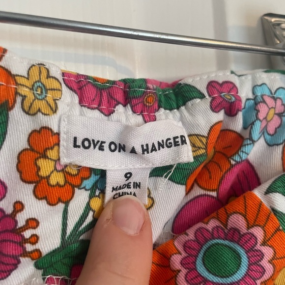 Love on a Hanger 1960’s floral inspired mini skirt 0159 - Picture 2 of 5